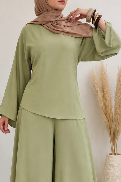 Set trendy green